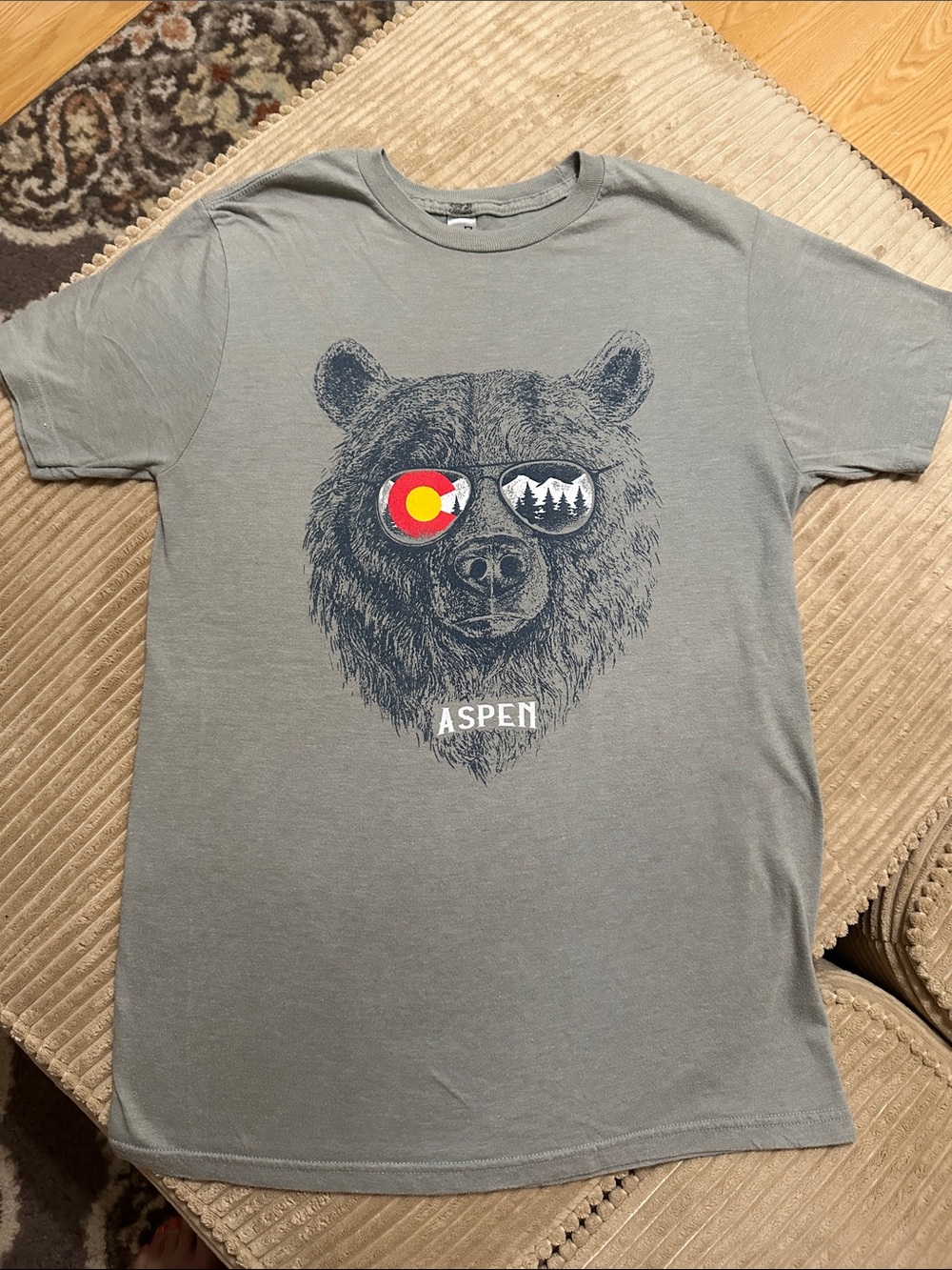 Aspen Bear Graphic Tee in Gray with Colorful Sunglasses small